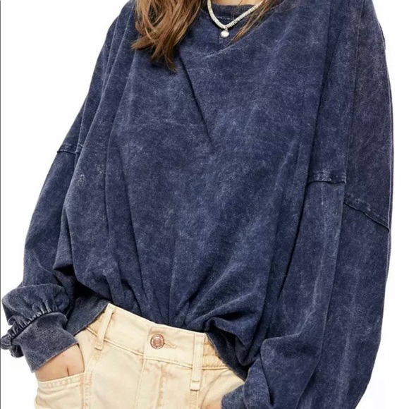 *FREE PEOPLE WOMENS LITE SWEATSHIRT/ PULLOVER TOP*VIBRANT BLUE COLOR* - Picture 3 of 4